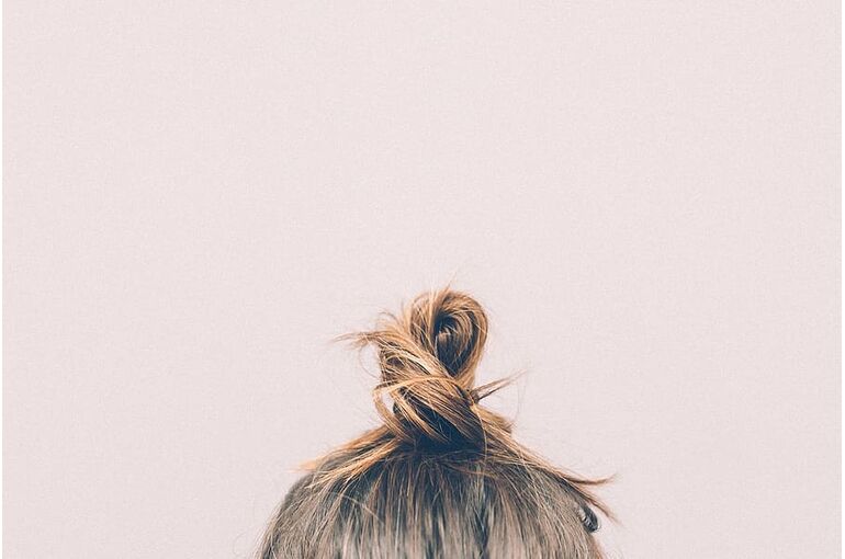bun-girl-hairs-style