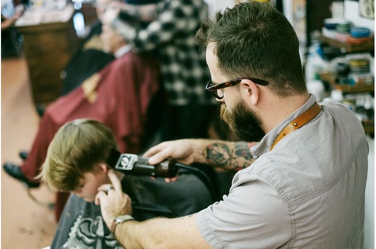 barbershop-barber-man-hair-salon