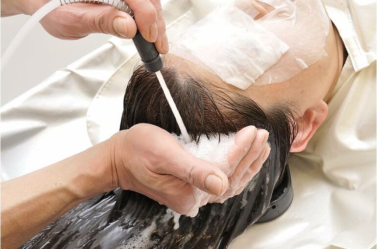 head-spa-este-scalp-care-head-massage2